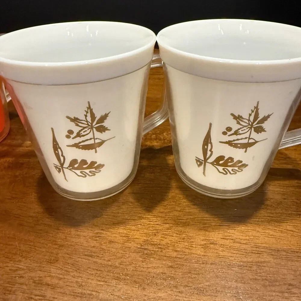 Set of 6 Vtg Insulated Plastic Mugs Double Wall Gold Leaf Print MCM
